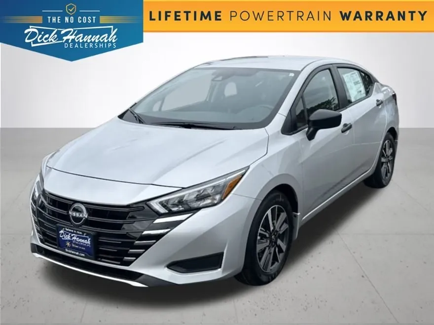 2025 Nissan Versa 1.6 S photo 1