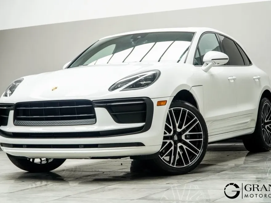 2022 Porsche Macan Base photo 1