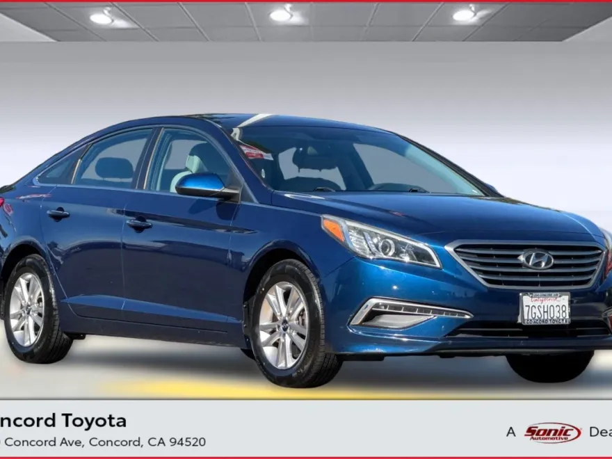 2015 Hyundai Sonata SE photo 1