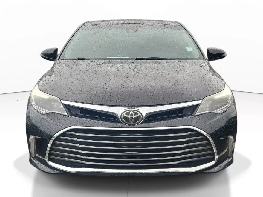 2017 Toyota Avalon XLE photo 1