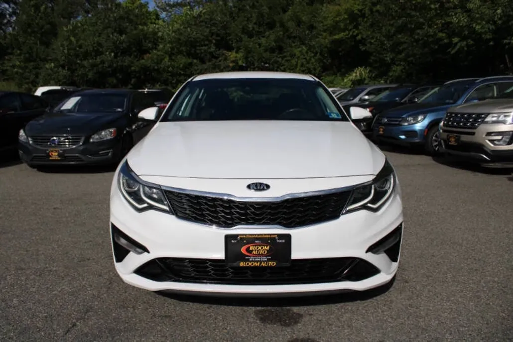 2020 Kia Optima LX SE photo 1