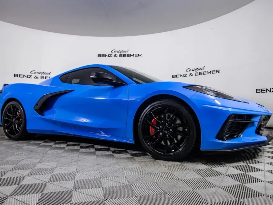 2024 Chevrolet Corvette Stingray photo 1