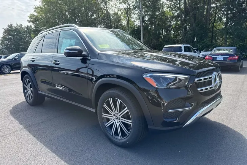 2026 Mercedes Benz GLE 350 4MATIC photo 1