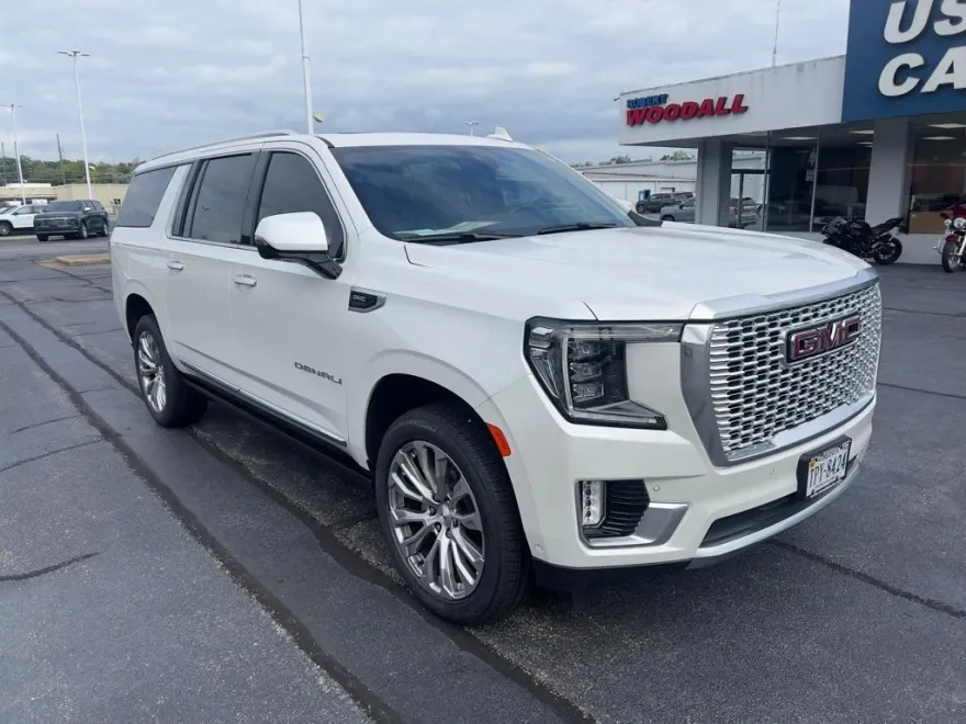 2023 Gmc Yukon XL Denali photo 1