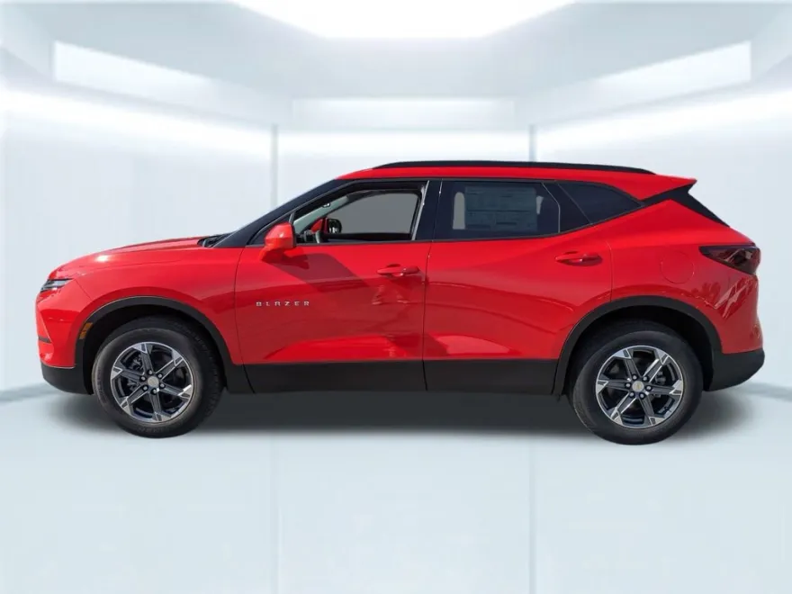 2025 Chevrolet Blazer 2LT photo 1
