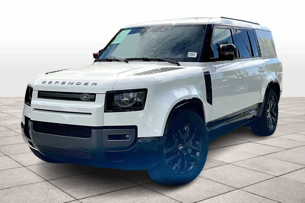 2024 Land Rover Defender Outbound photo 1