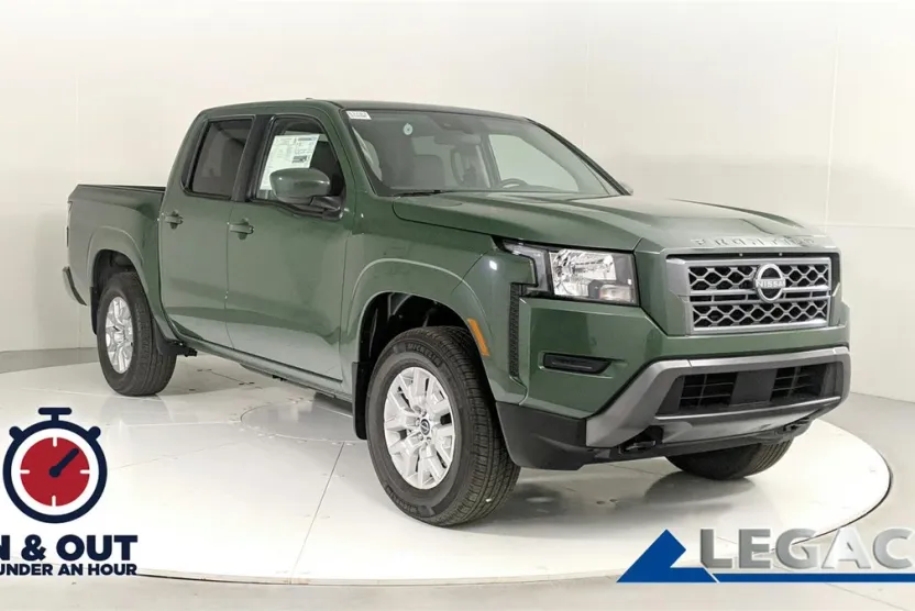2023 Nissan Frontier SV photo 1
