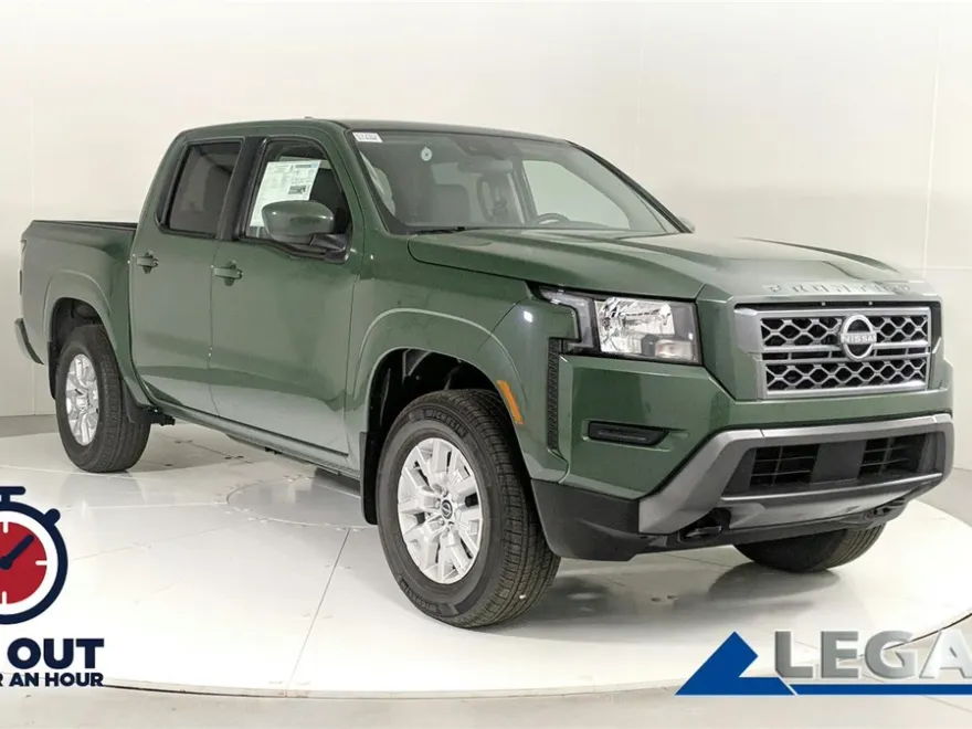 2023 Nissan Frontier SV photo 1