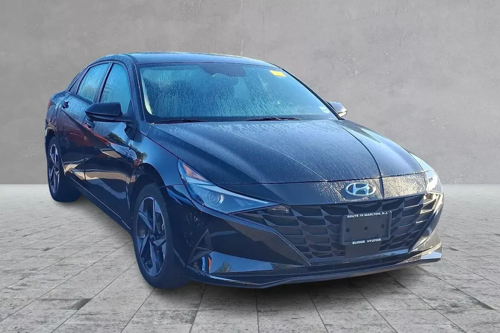 2023 Hyundai Elantra SEL Convenience photo 1