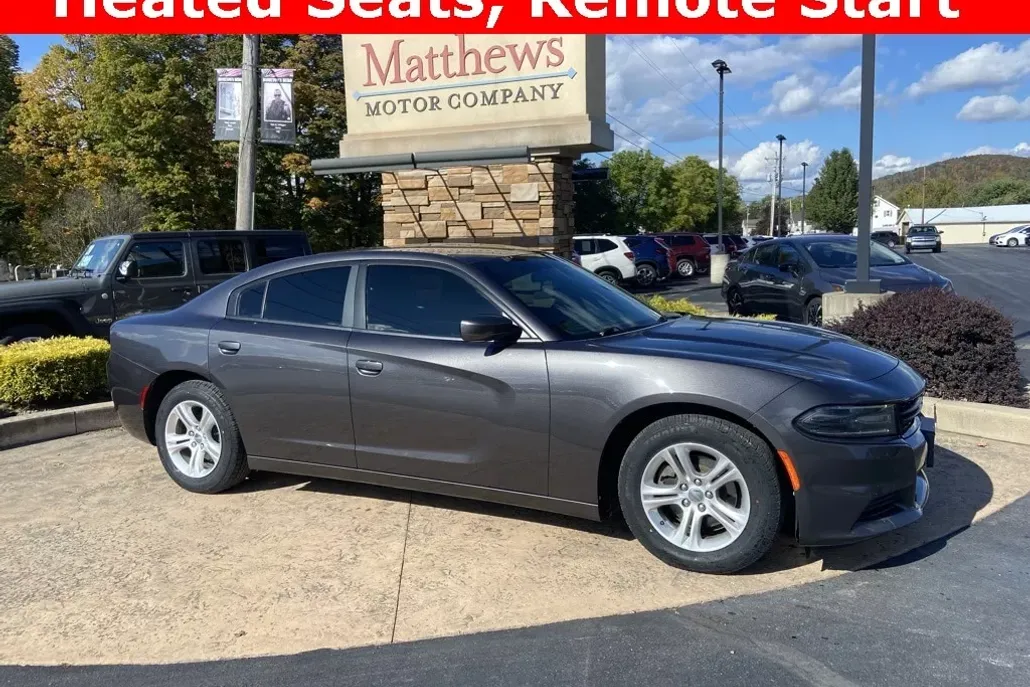 2019 Dodge Charger SXT photo 1