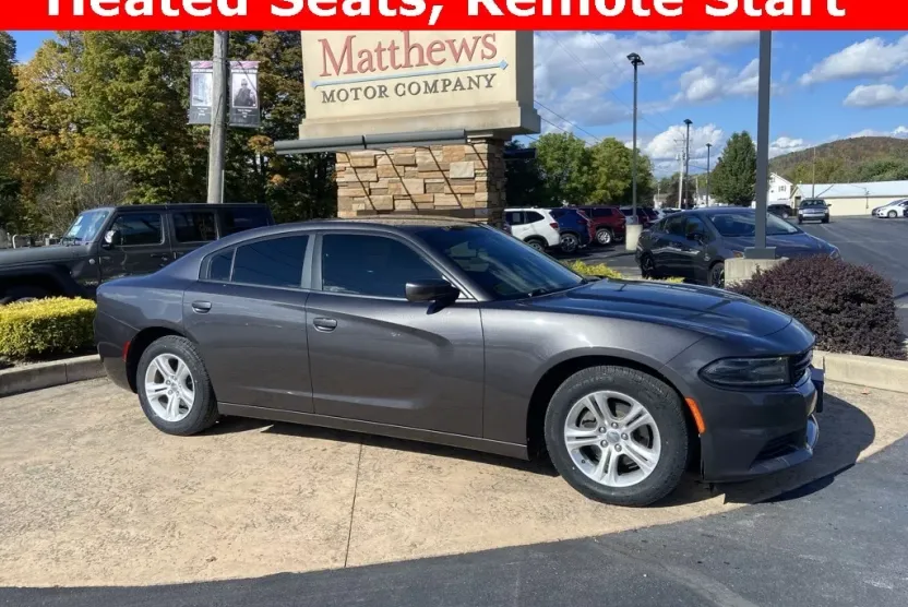 2019 Dodge Charger SXT photo 1