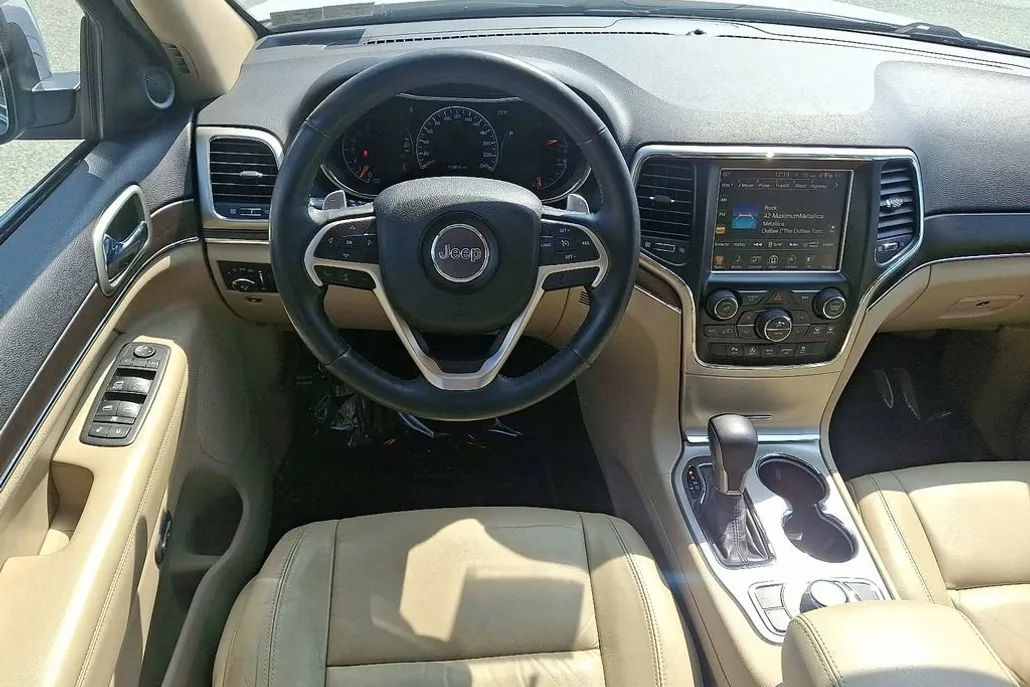 2016 Jeep Grand Cherokee Limited photo 1