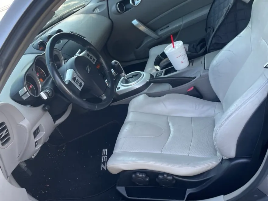 2008 Nissan 350Z Touring photo 1