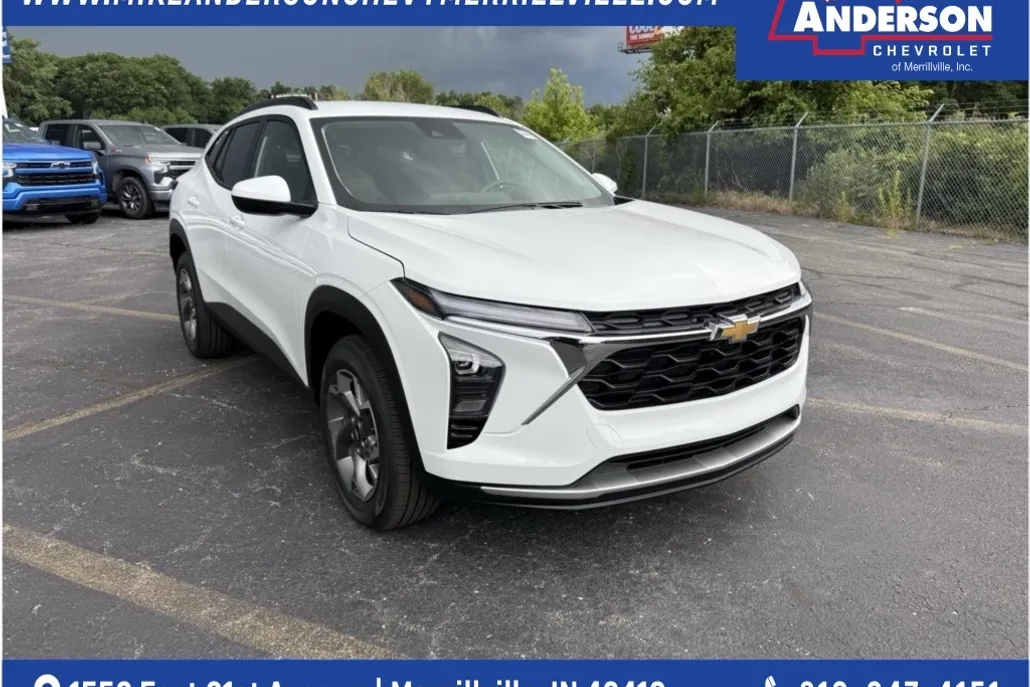 2025 Chevrolet Trax LT photo 1