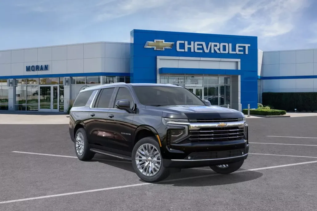 2025 Chevrolet Suburban LT photo 1