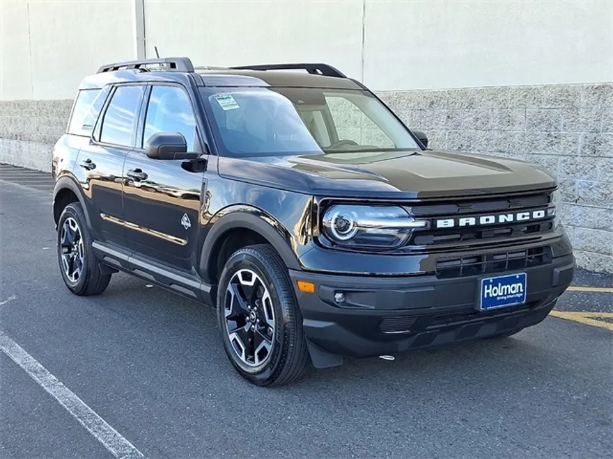 2023 Ford Bronco Sport Outer Banks photo 1