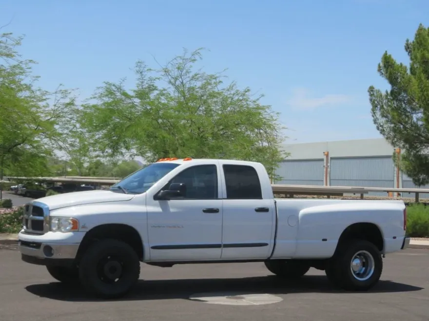 2005 Dodge Ram 3500 SLT photo 1