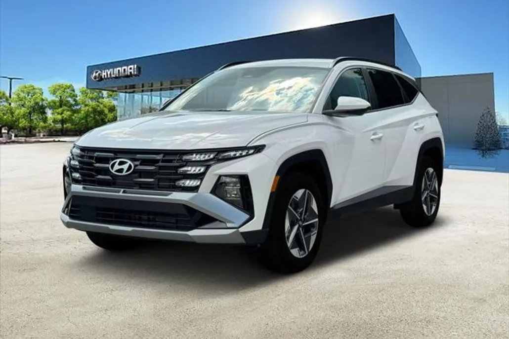 2025 Hyundai Tucson SEL photo 1