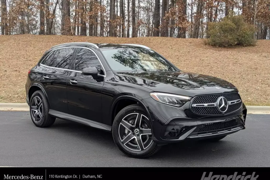 2025 Mercedes Benz GLC 300 photo 1