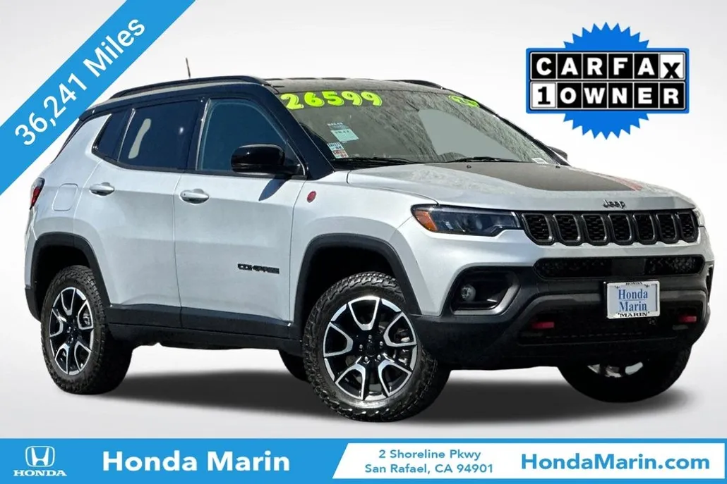 2024 Jeep Compass Trailhawk photo 1