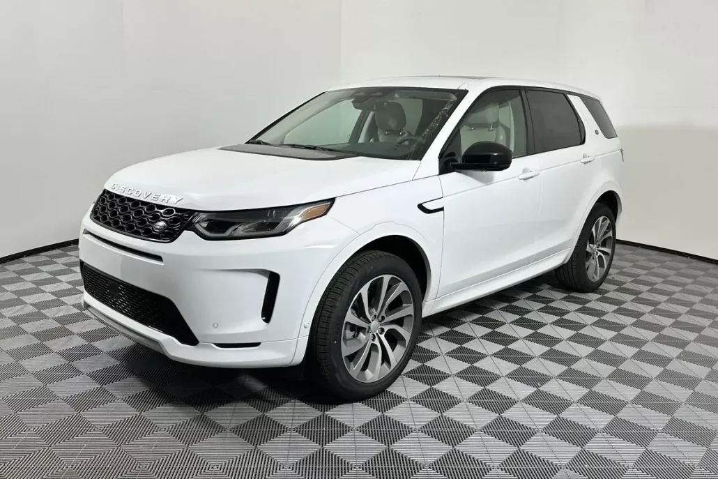 2025 Land Rover Discovery Sport S photo 1
