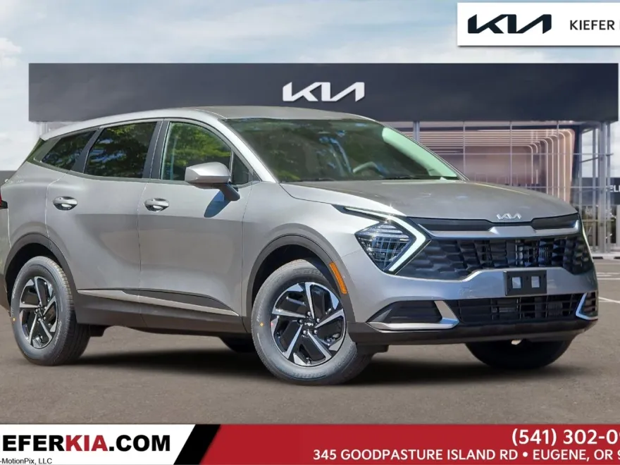 2025 Kia Sportage LX photo 1