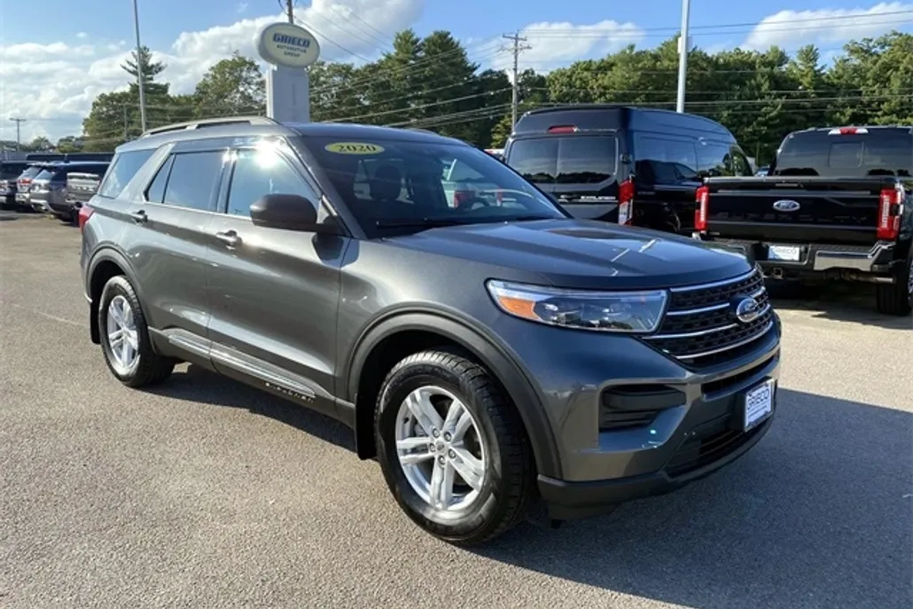 2020 Ford Explorer XLT photo 1