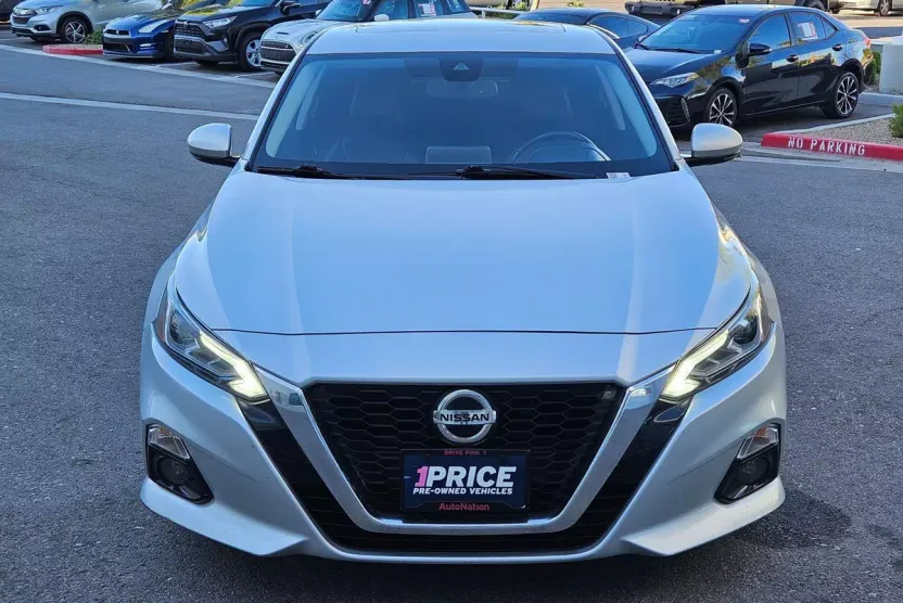 2020 Nissan Altima 2.5 SL photo 1