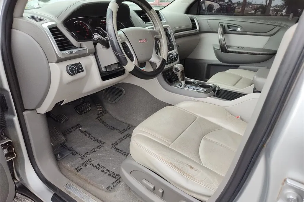 2015 Gmc Acadia SLT photo 1