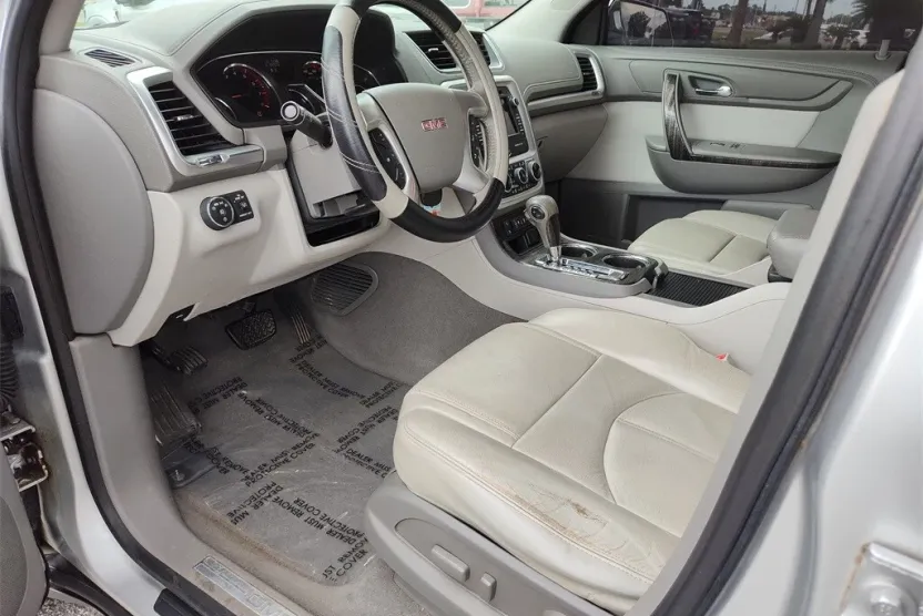 2015 Gmc Acadia SLT photo 1