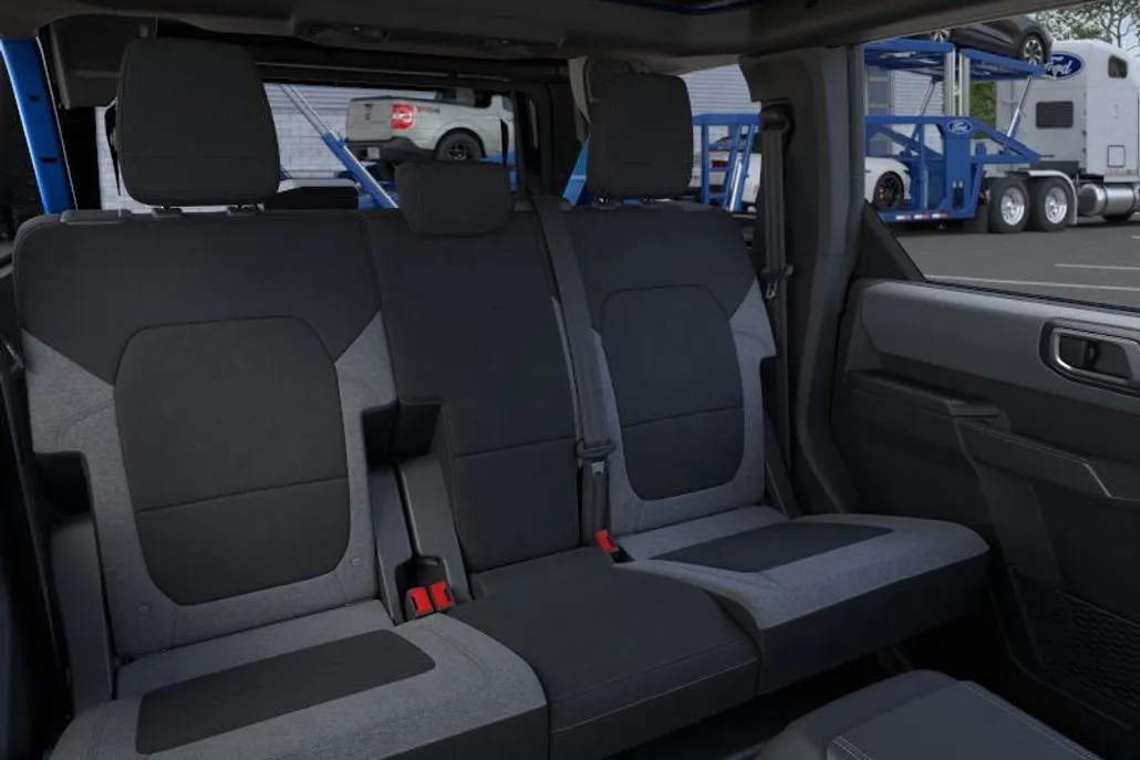 2025 Ford Bronco Big Bend photo 1