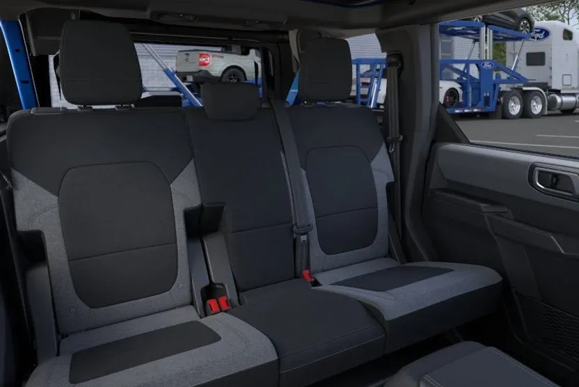 2025 Ford Bronco Big Bend photo 1