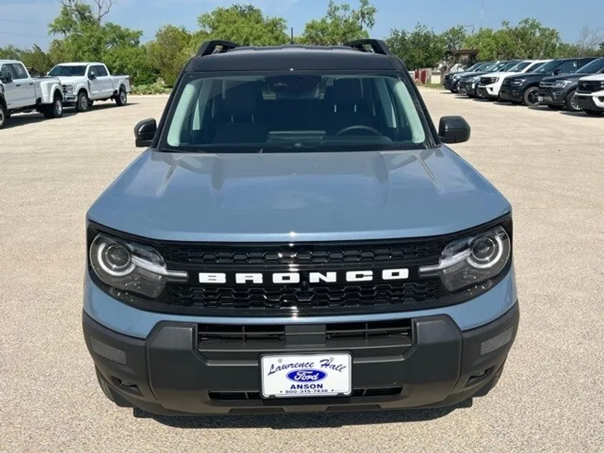 2025 Ford Bronco Sport Outer Banks photo 2