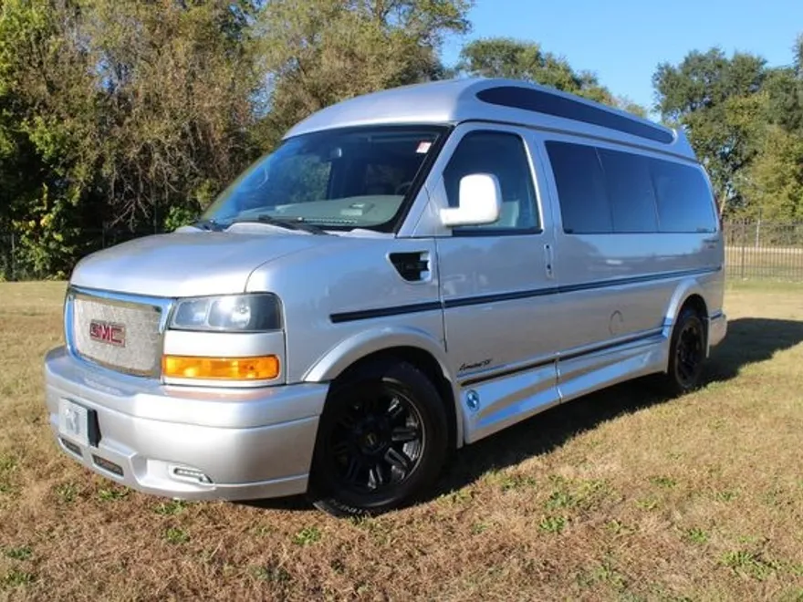 2019 Gmc Savana 2500 Cargo photo 1