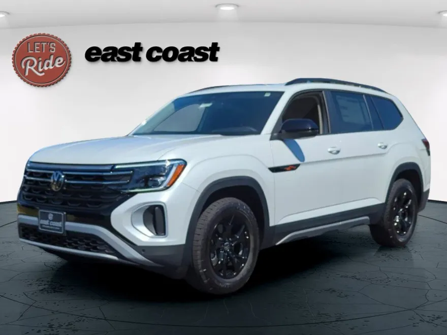 2024 Volkswagen Atlas Peak Edition SEL photo 1