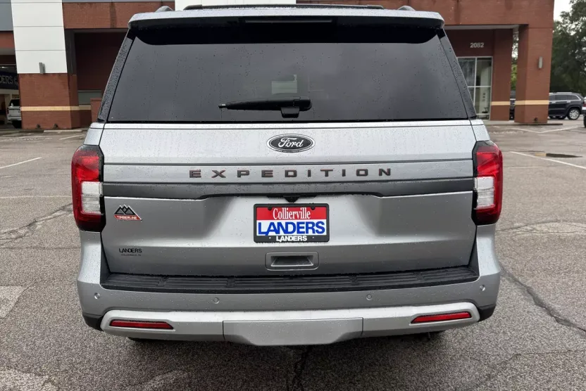 2024 Ford Expedition Timberline photo 1