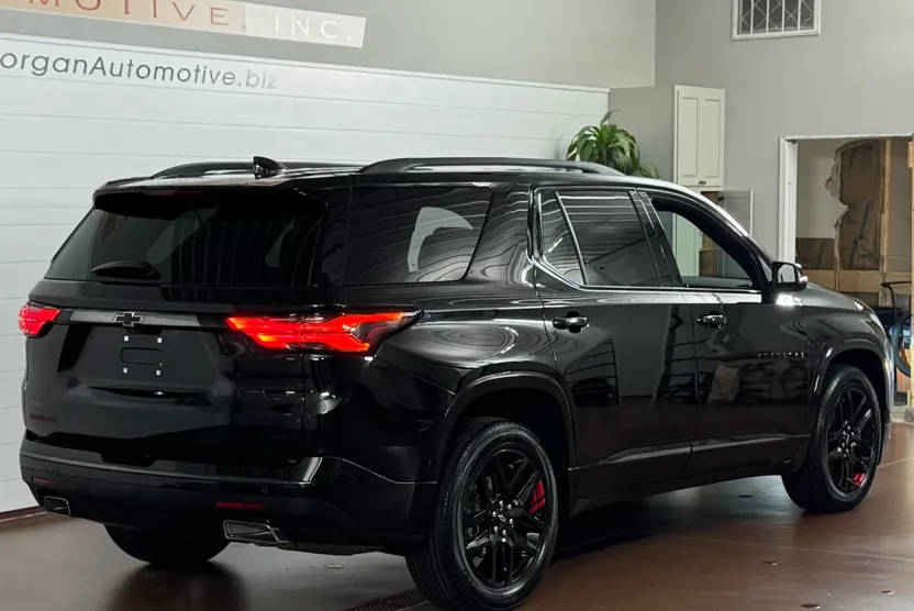 2022 Chevrolet Traverse Premier photo 1