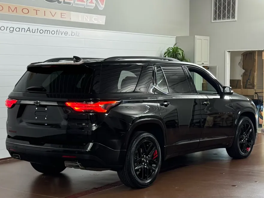 2022 Chevrolet Traverse Premier photo 1