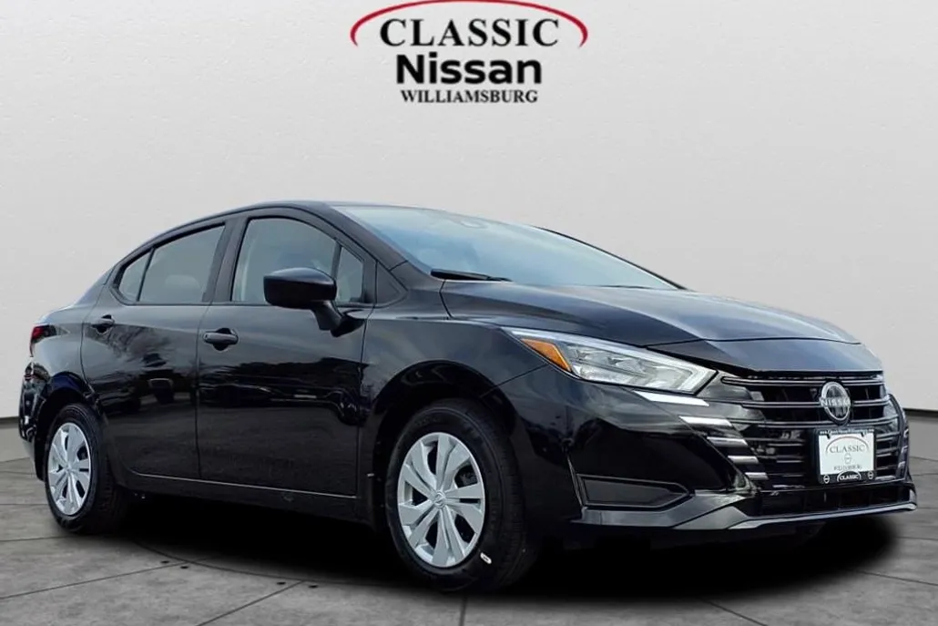 2025 Nissan Versa S photo 1
