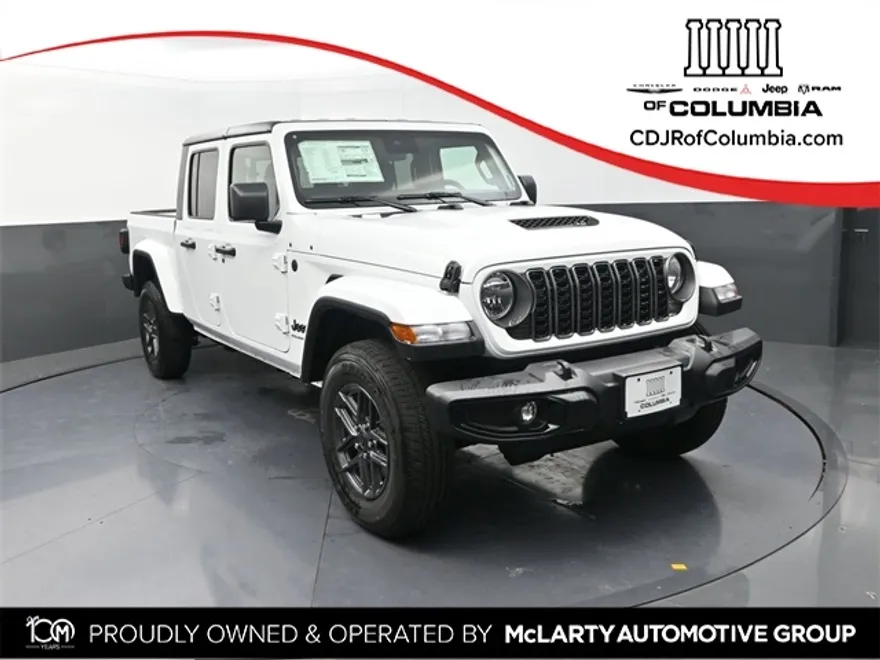 2025 Jeep Gladiator Sport S photo 1