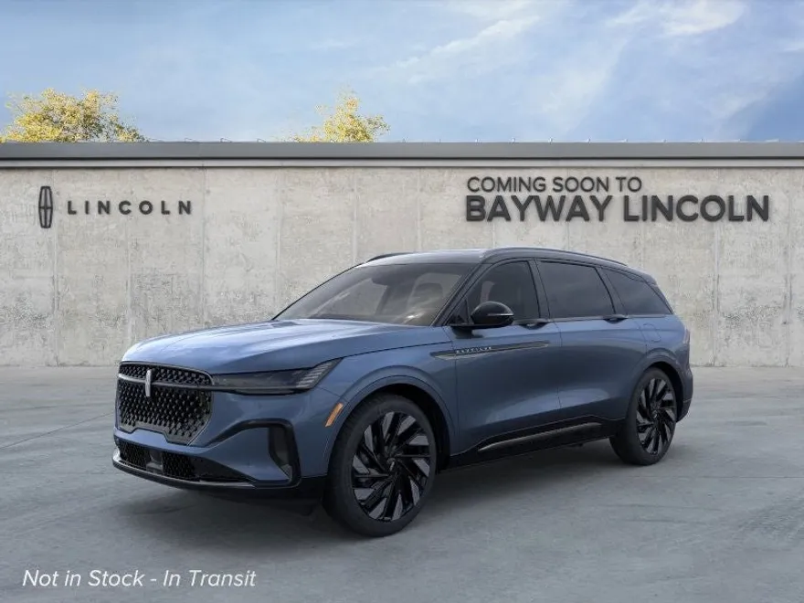 2025 Lincoln Nautilus Reserve photo 1