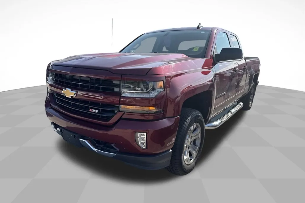 2017 Chevrolet Silverado 1500 LT2 photo 1
