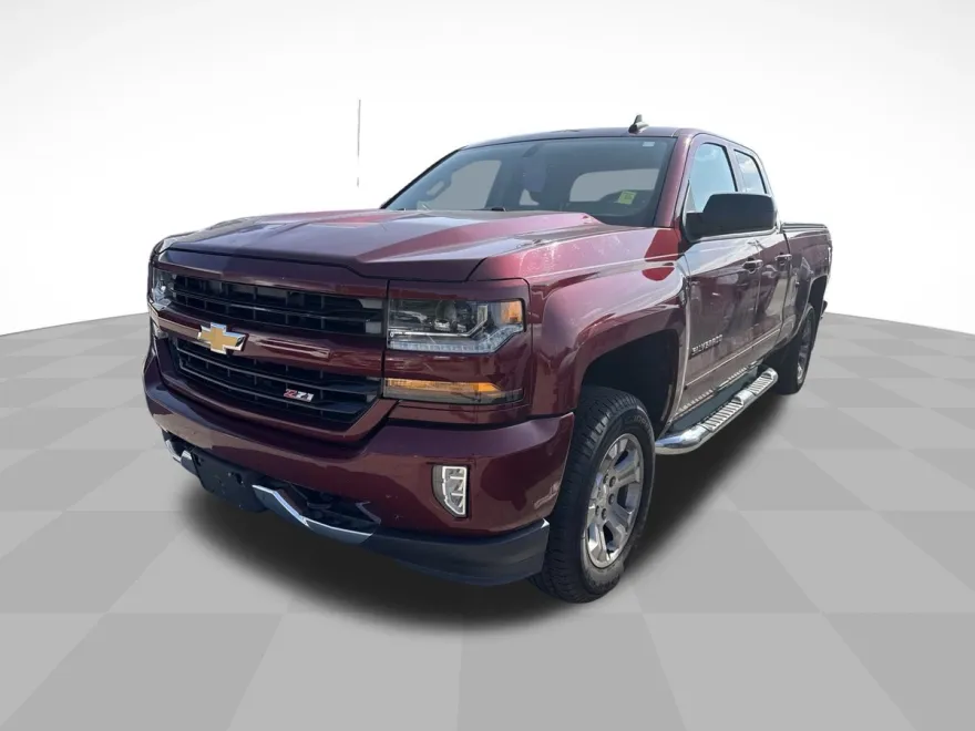 2017 Chevrolet Silverado 1500 LT2 photo 1