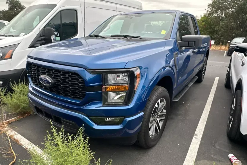 2023 Ford F-150 XL photo 1