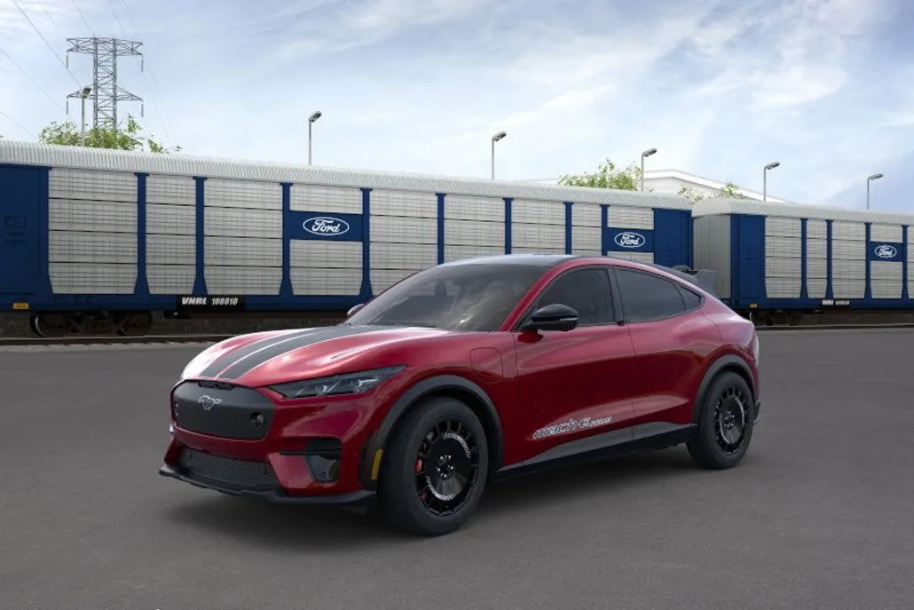 2025 Ford Mustang Mach-E GT photo 1