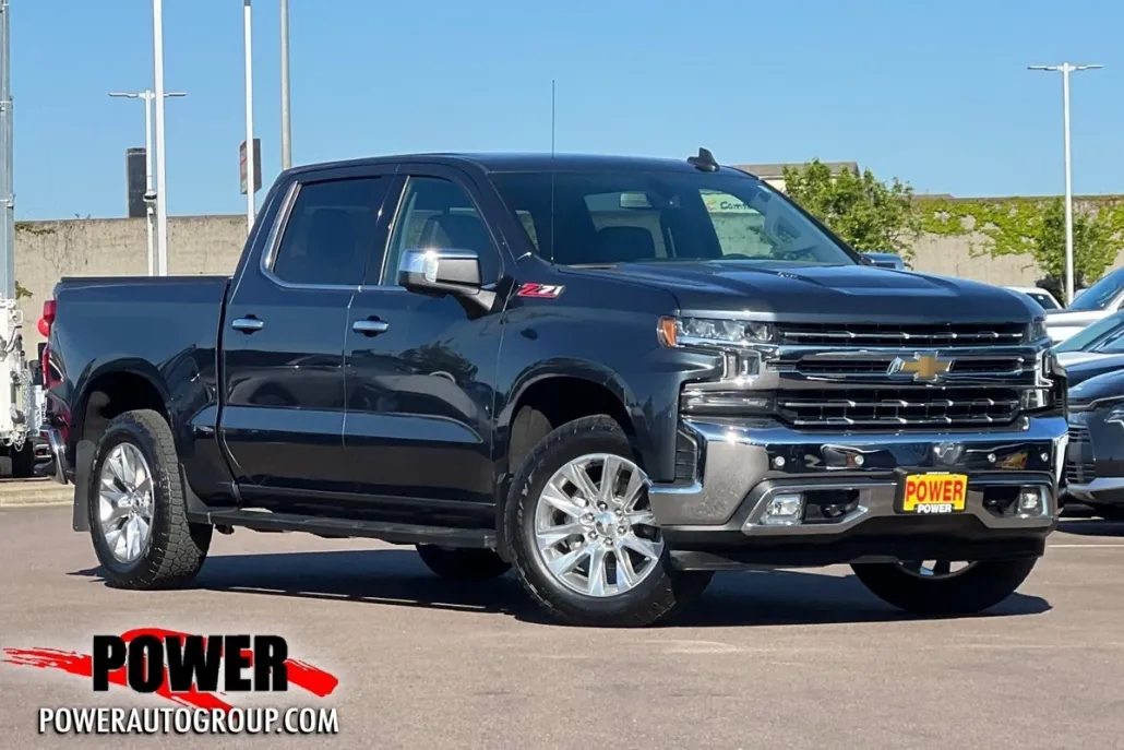 2022 Chevrolet Silverado 1500 LTZ photo 1