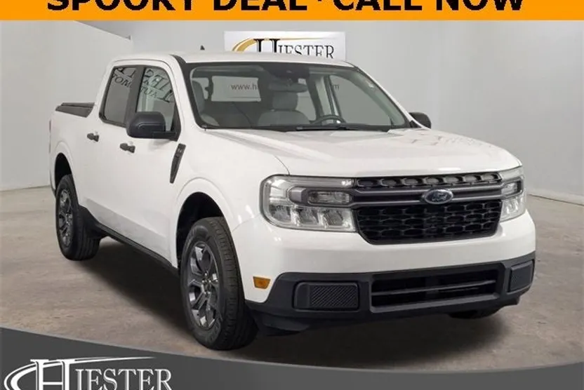 2022 Ford Maverick XLT photo 1