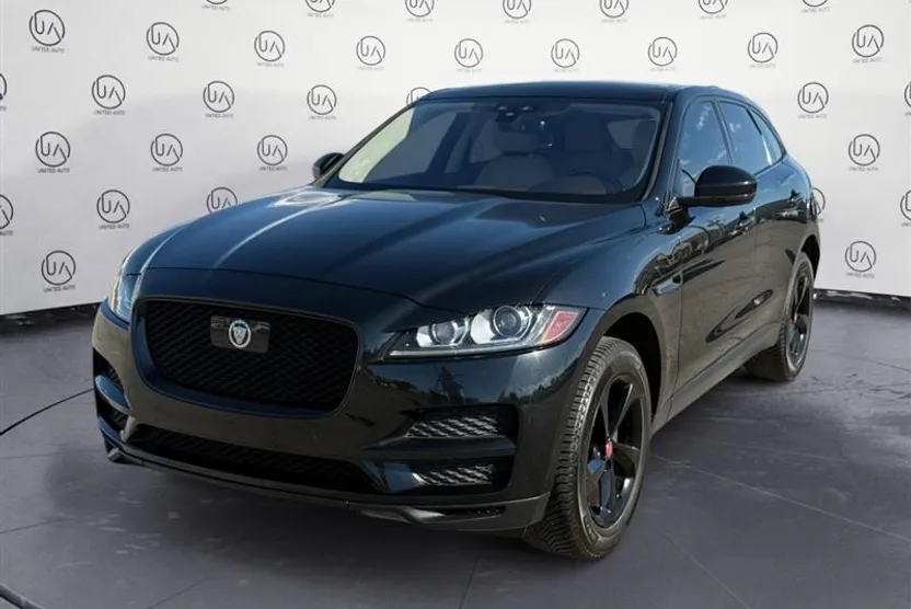 2019 Jaguar F-PACE Prestige photo 1