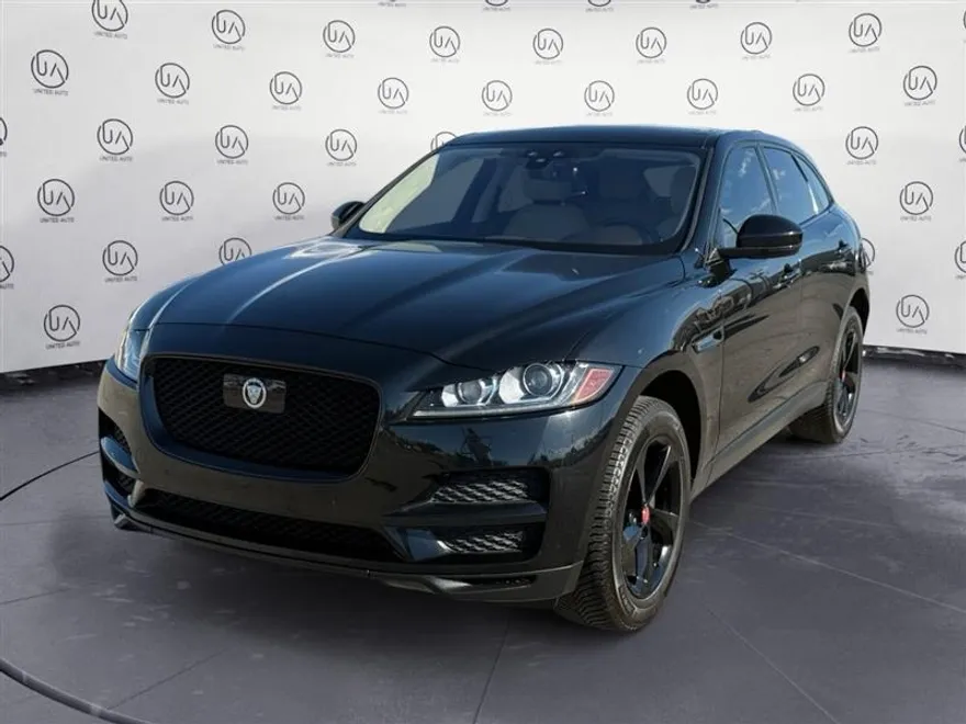 2019 Jaguar F-PACE Prestige photo 1