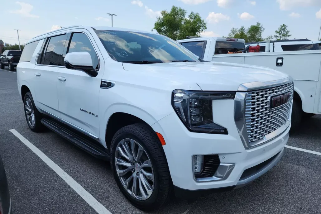 2021 Gmc Yukon XL Denali photo 1